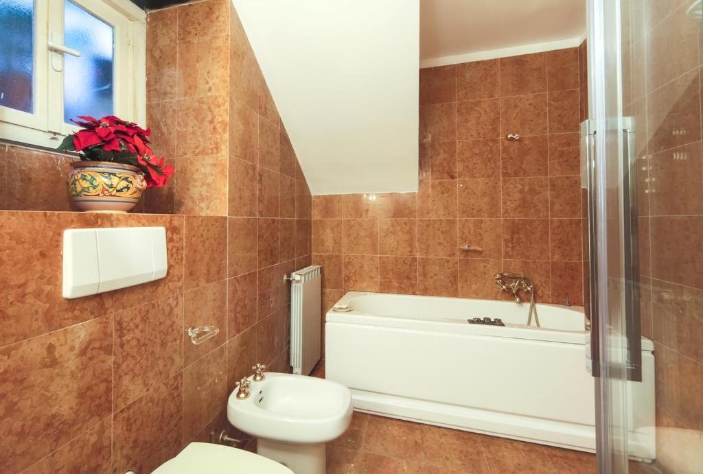 Chiossone Suites Генуя Екстер'єр фото